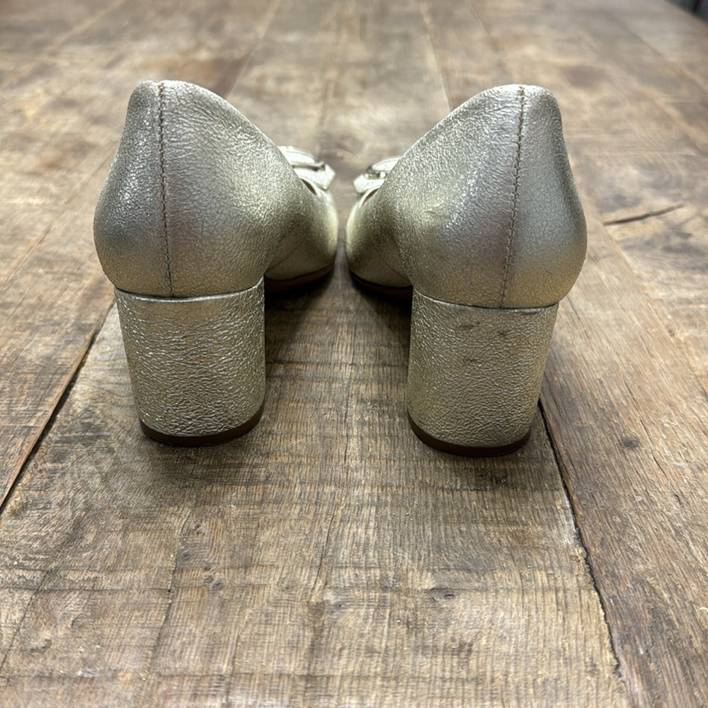 naturalizer block heel pumps